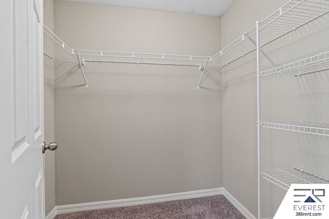 Building Photo - 3 Slumber Path