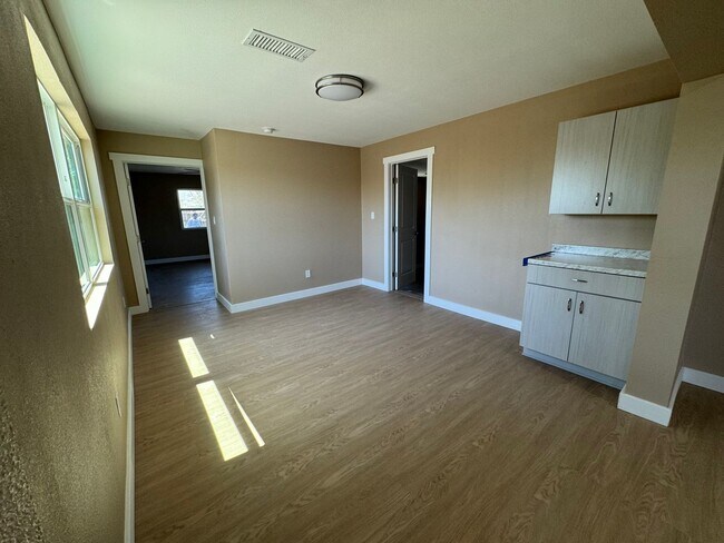 Building Photo - Completely remodeled home!