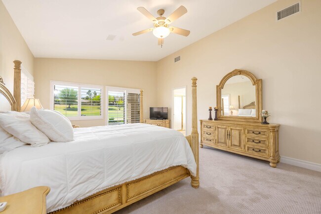 Building Photo - 45703 Spyglass Hill St