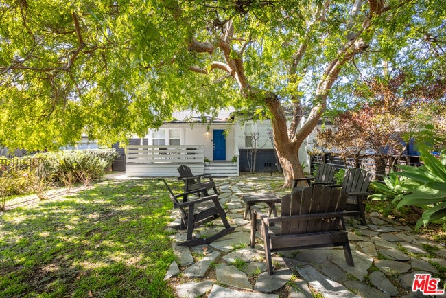 Building Photo - 3839 Marcasel Ave