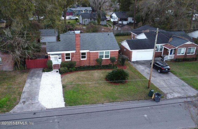 Building Photo - 4818 Attleboro St