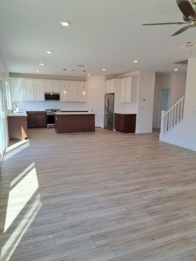 Building Photo - Brand New Home – AVAILABLE SOON!