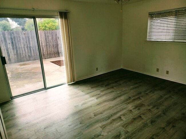 Building Photo - Charming 3BR,  2.5 Bath House in Grover Beach
