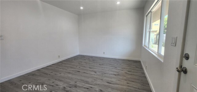 Building Photo - 8424 Beechwood Ave