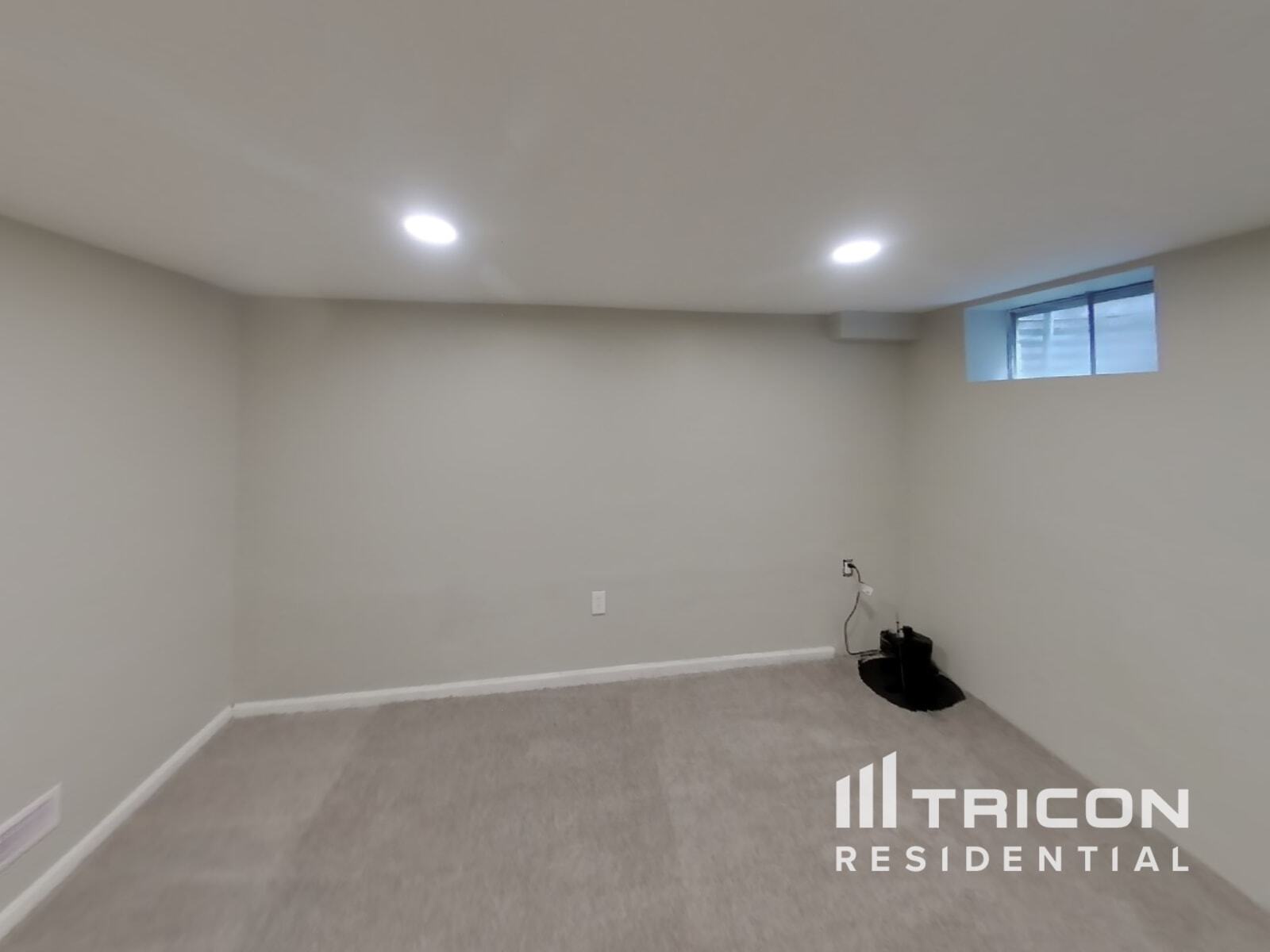 Building Photo - 721 Sequoia Dr