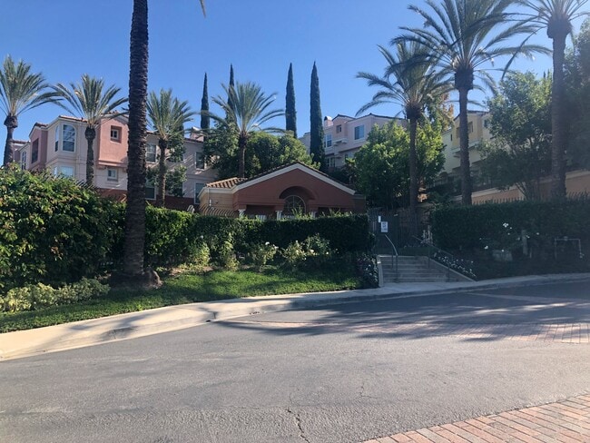 Building Photo - Adorable Anaheim Hills Condo in Prime Loca...