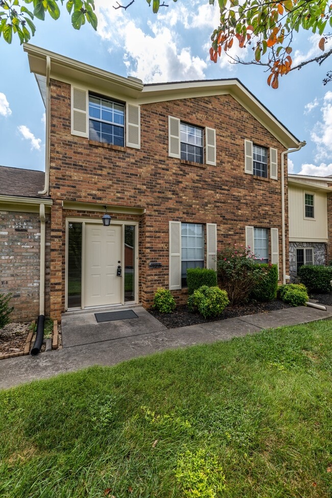 Building Photo - 7914 Gleason Dr NW