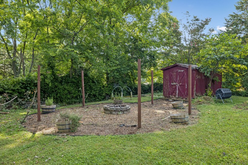 Building Photo - 4809 Merrill Ln