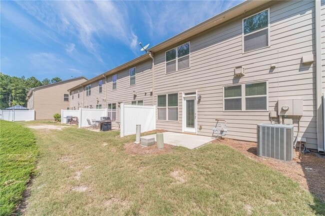 Building Photo - 3328 Sardis Bend Dr