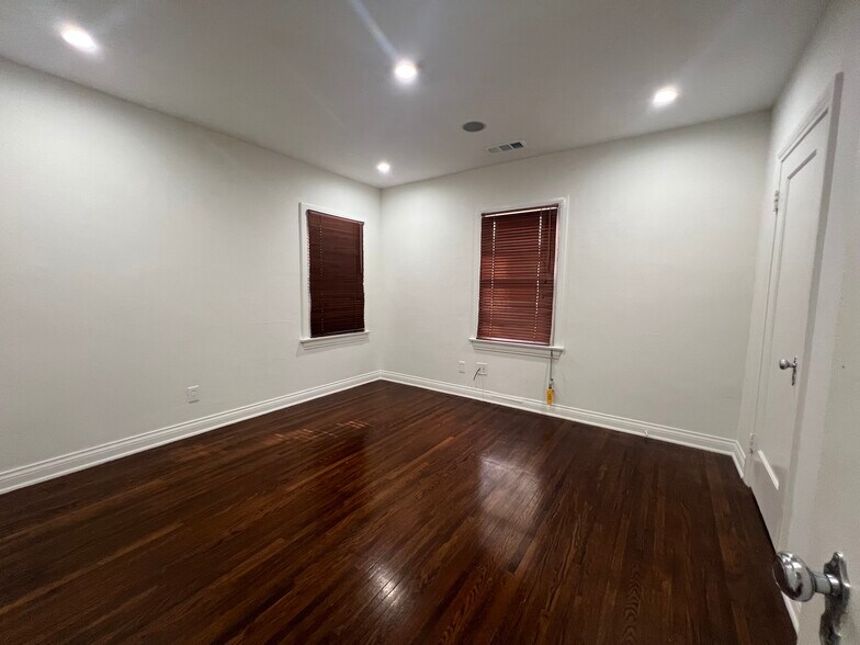 Bedroom 2 - 1152 N Sycamore Ave