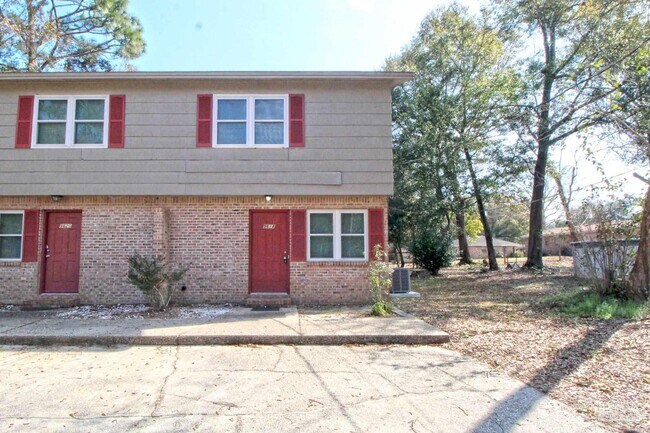 Building Photo - 9618 Sandpiper St