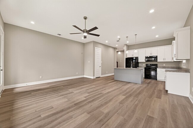 Building Photo - 3514 Runnels St