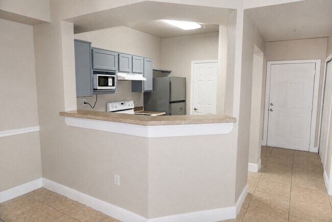 Building Photo - 3701 Castle Pines Ln