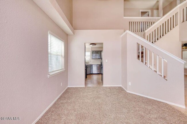 Building Photo - 12209 Chato Villa Dr