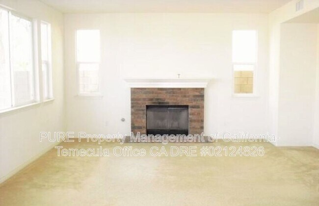 Building Photo - 45524 Manatee Way
