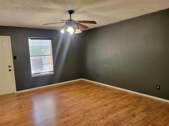 Building Photo - 1411 Clearfield Dr