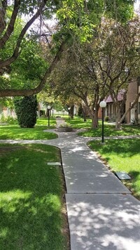 Building Photo - 922 McKinley Ave