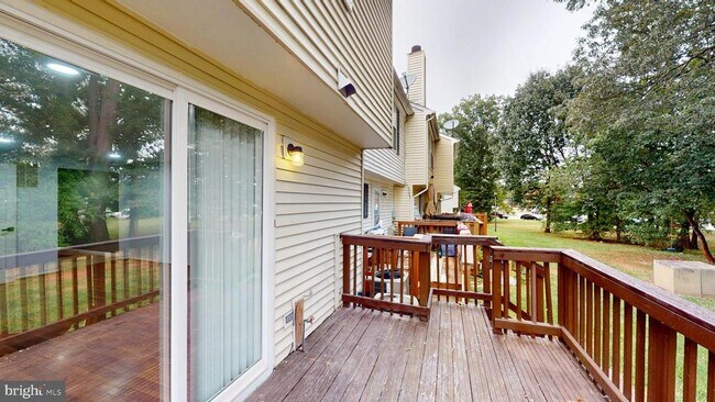 Building Photo - 8551 Braxted Ln