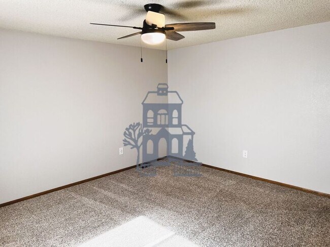 Building Photo - 5419 Alteza Dr