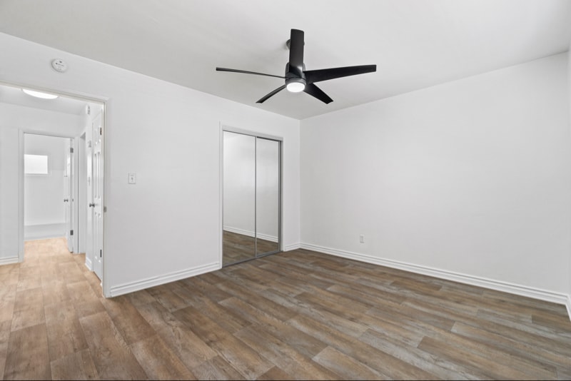 Building Photo - 330 Roosevelt St