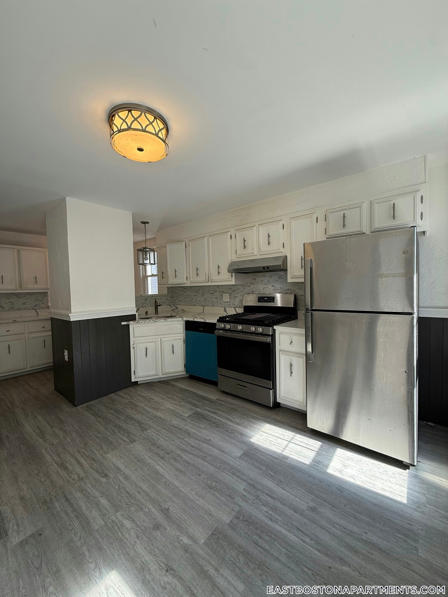 Building Photo - 31 Falcon St