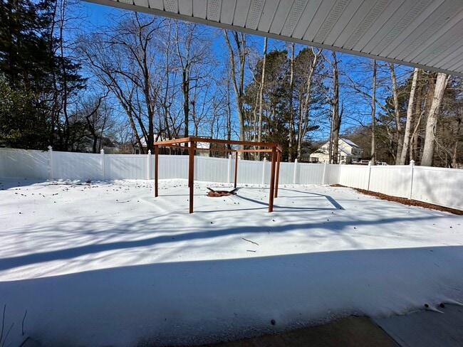 Building Photo - 26 Stoney Dr