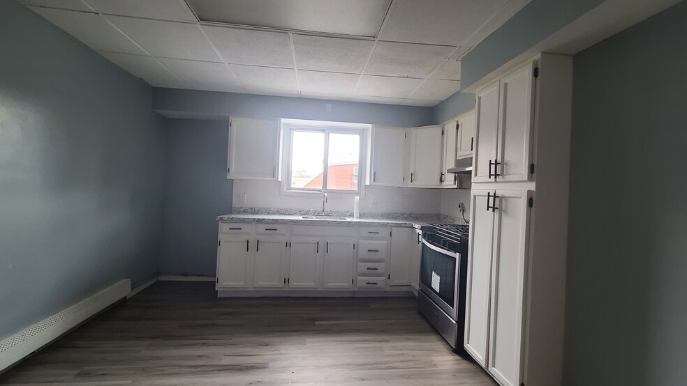 Building Photo - 6108 Durham Ave