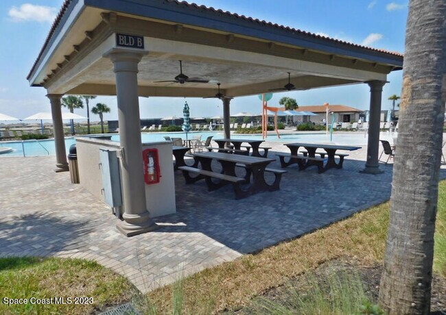 Building Photo - 8504 Loren Cove Dr