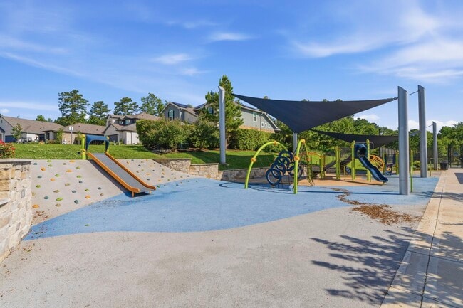 Building Photo - 20062 Parkland Gates Dr