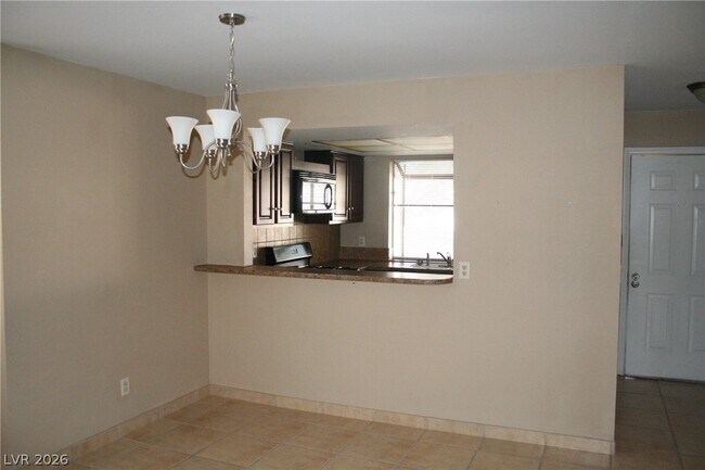 Building Photo - 2894 Lilac Ct