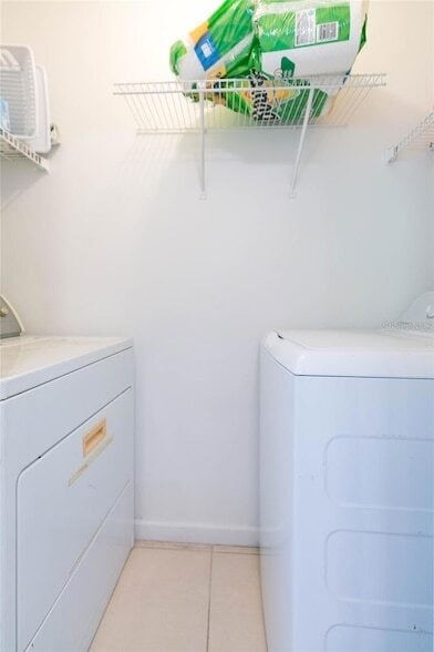Building Photo - 8636 Mallard Reserve Dr