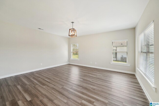 Building Photo - 439 Troubadour Ln