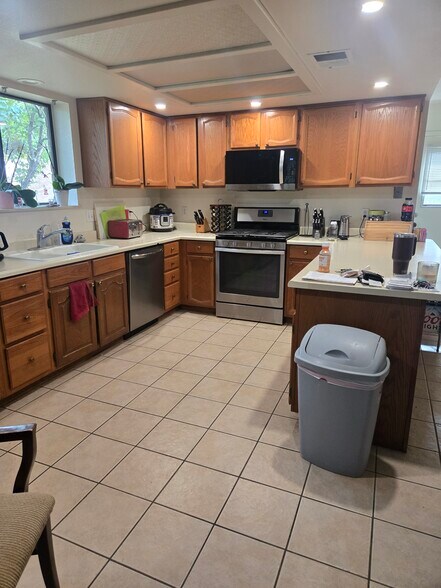 Kitchen - 709 N 8th St