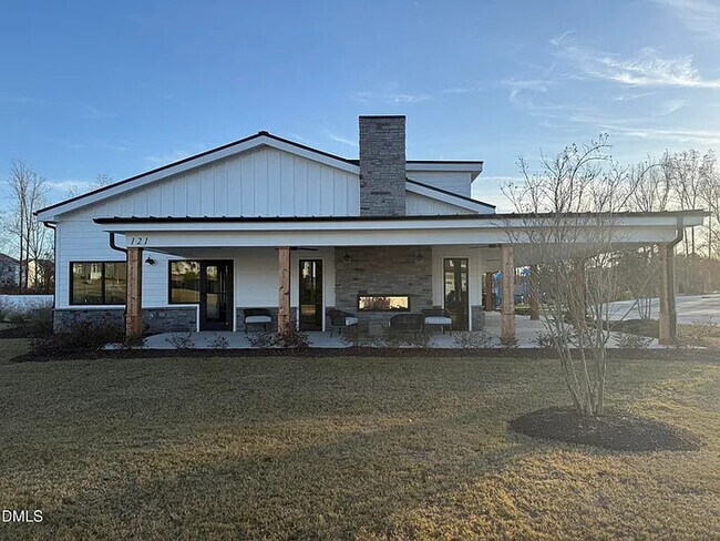 Building Photo - Lease OR Lease to Own
