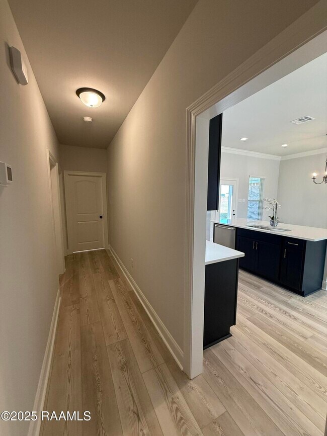 Building Photo - 135 Ridley Ln