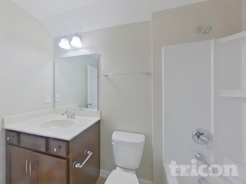 Building Photo - 3019 Burgess Dr