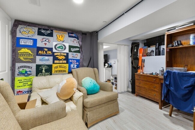 Building Photo - 32 Cameron Ave