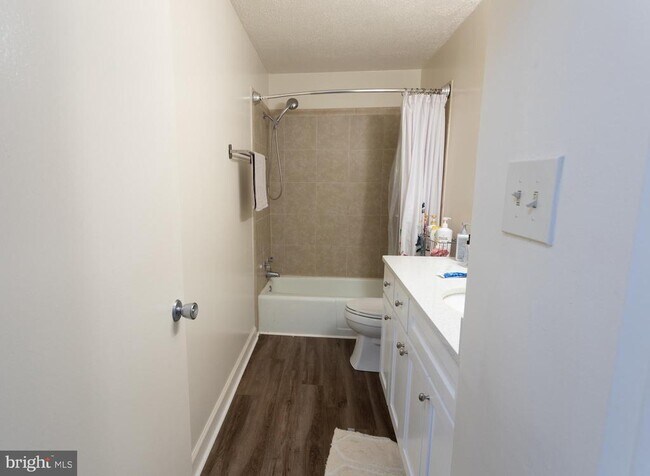 Building Photo - 1540 Northgate Square