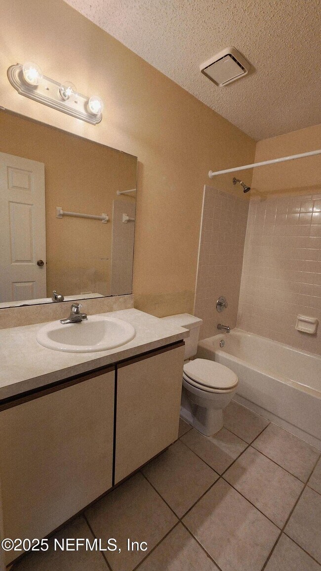 Building Photo - 9411 Genna Trace Trail