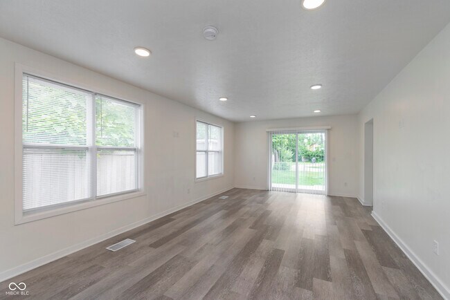 Building Photo - 4129 Cornelius Ave