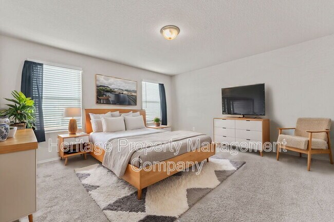 Building Photo - 7115 Mesa Cliffs