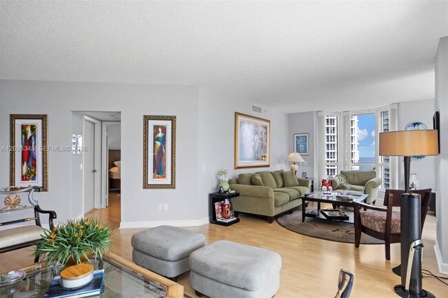 Building Photo - 21205 Yacht Club Dr
