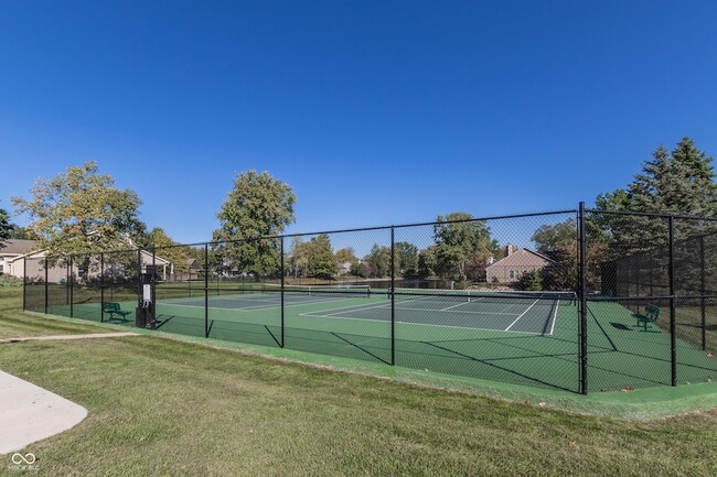 Building Photo - 10768 Belair Dr