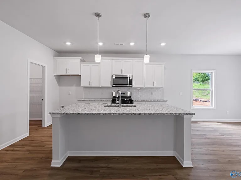 Kitchen - 104 Striker Ln