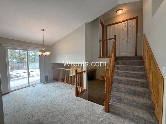 Building Photo - Beautiful 4 bed 3 bath Home!