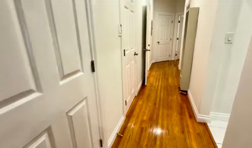 Building Photo - 422 N Spaulding Ave