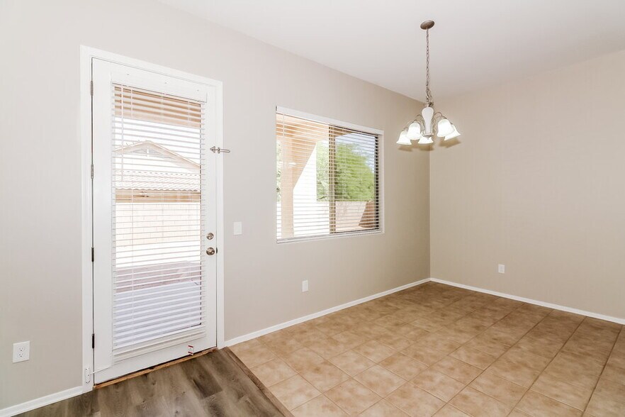 Building Photo - 6498 W Castle Pines Way