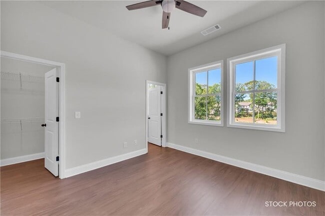 Building Photo - 1058 Homestead Wy St