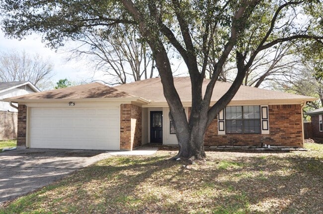 Building Photo - VIEW NOW/COMING SOON - Beautiful 3-2-2 in Saginaw with Quartz Counters & Large Backyard-Eagle MT-...