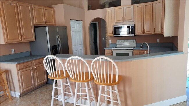 Building Photo - 58 Burning Bush Dr